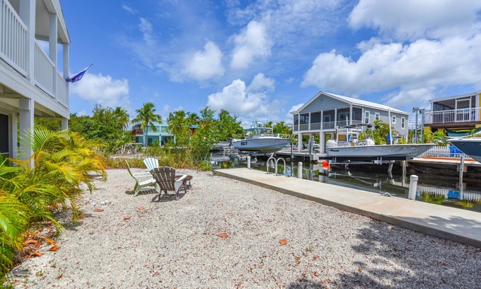 Breezeswept Beach Estates Casa | Casa Palma – Canalfront 3BR Home w/Dock, Pet Friendly, Near Looe Key Reef