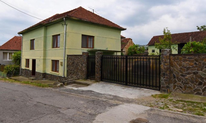 Hateg Casa | Casa Para
