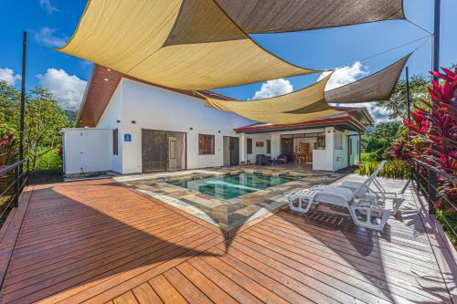Uvita Villa | Casa Paraiso de Ballenas