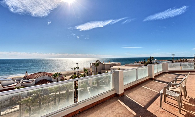 Las Conchas Casa | Casa Pelicano: Ultimate Beach Retreat with Private Access & Stunning Views