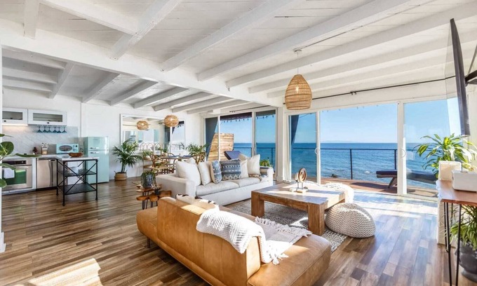 Eastern Malibu Casa | Casa Penelope by Oraklus