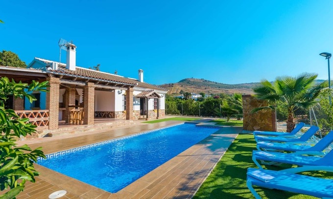 Alora Villa | Casa Pepe Y Mari Álora by Ruralidays