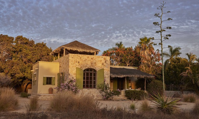 Todos Santos Casa | Casa Piedra - Close to the beach!