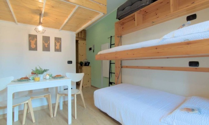 Aprica Apartamento | Casa Pino - Loft con jardín Magnolta