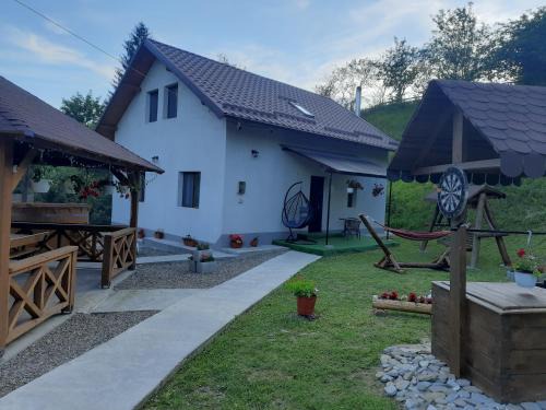 Poiana Teiului Casa | Casa Poiana Largului