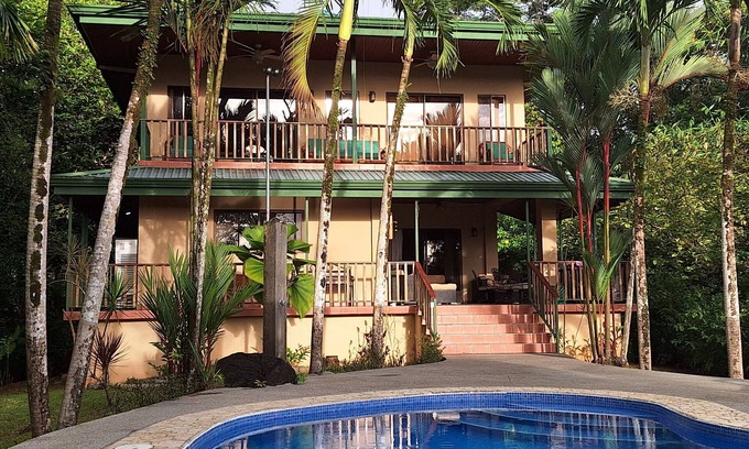 Dominical Casa | Casa Poza Azul - Jungle Gem..!!