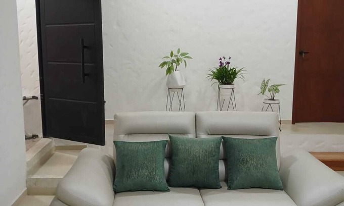 Granada Casa | CASA PRADA CERCA AL CAÑON Y LAS PISCINAS DE GUEJAR