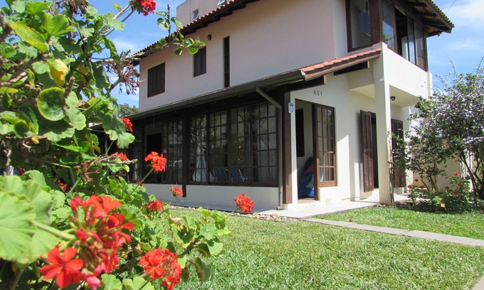 Ingleses Centro Casa | 50m Casa del mar, con jardín grande, bonito vegetación