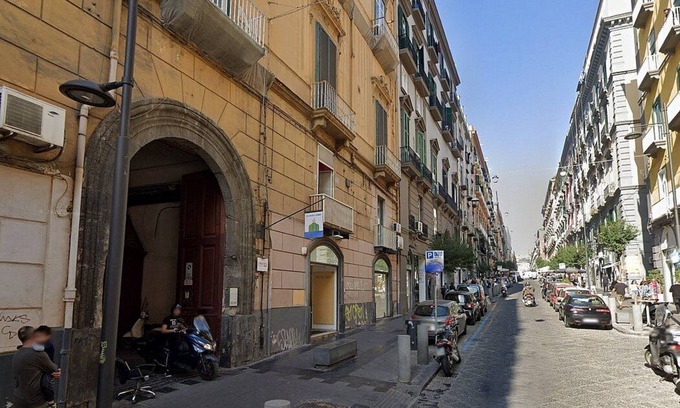 Naples City Centre Apartamento | Casa Rafele: A cozy apartment located in the historic center of Naples, with Free WI-FI.