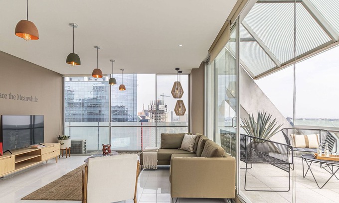 Downtown Mexico City Condominio | Casa Reforma by Kukun