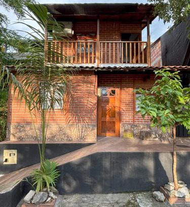 Puerto Triunfo Casa | Casa refugio Natural