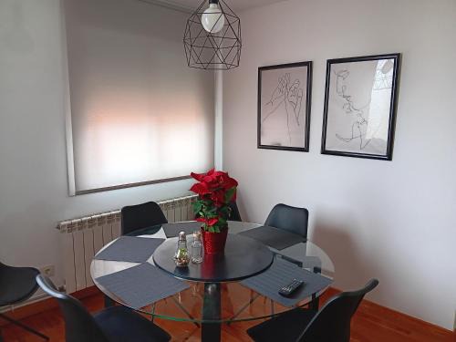Sabaris Casa | Casa Regina Baiona ideal familias Peregrinos y parejas, cerca del camino y de la playa