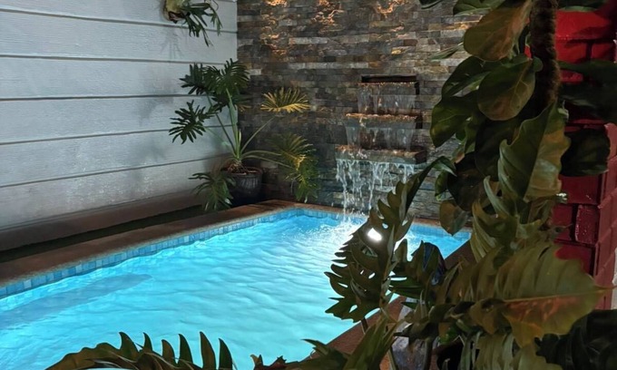 Tagaytay Casa | Casa Robles Full Villa: Private, Cozy House with Exclusive Pool in Tagaytay