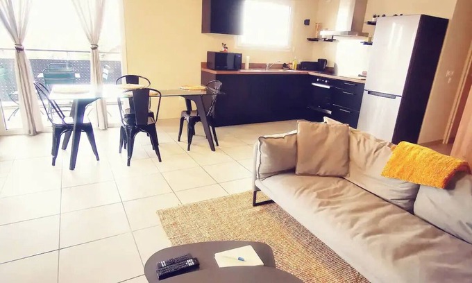 Thonon-les-Bains Apartamento | Casa Rosa T3 centre-ville WiFi - Thonon-les-Bains