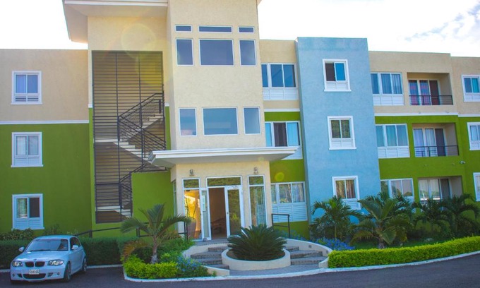 Molynes Gardens Apartamento | Casa Royale Lux Apartment