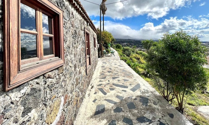 El Granel Cabaña | Casa rural con estupenda vista,Wifi y barbacoa
