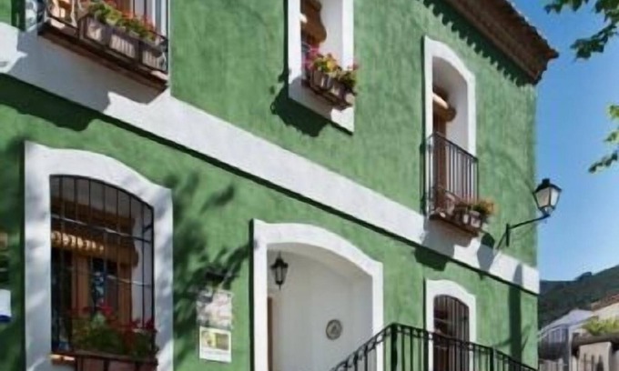 Gargantilla Cabaña | Casa Rural Miel y Romero para 8 personas, (apta para mascotas).