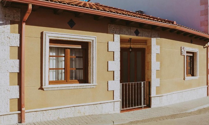 Fromista Casa | CASA RURAL ÁUREA