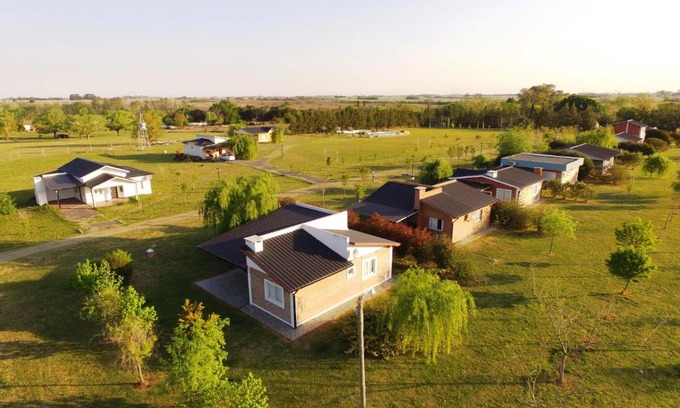 Ramallo Casa | Casa rural cerca del arroyo y el río Paraná