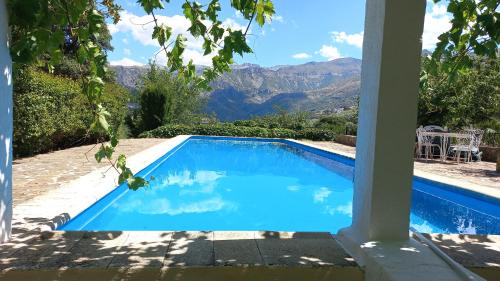 Albanchez de Magina Chalet De Esquí | Casa Rural El Ayozar