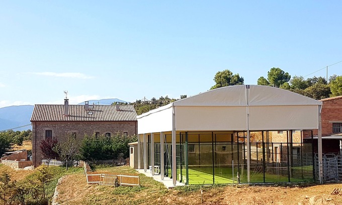 Puigreig Cabaña | Casa Rural con Pista de Padel y Piscina Privada