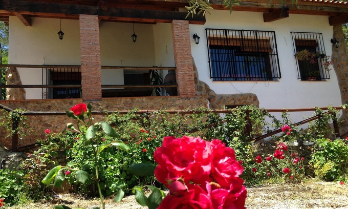 Monesterio Cabaña | Casa Rural El Zumacal en plena sierra de Aguafria y en la cuna del cerdo ibérico