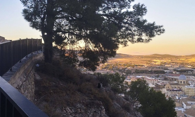 Yecla Cabaña | Casa Elvira. Alojamiento turístico en una zona privilegiada de Yecla.
