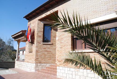 Cadalso de los Vidrios Casa | Casa Rural Mirando a Gredos