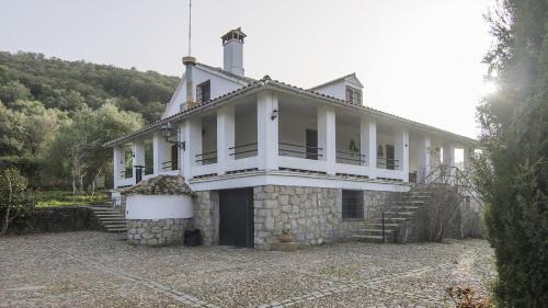 Navahermosa Chalet De Esquí | Casa Rural Hoz de la Pinilla