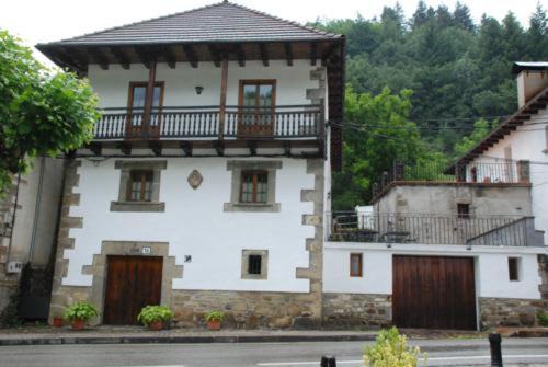 Izalzu Apartamento | Casa Rural Janet