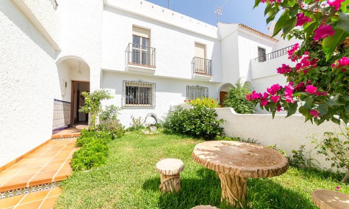 Nijar Casa | Casa Rural La Buganvilla