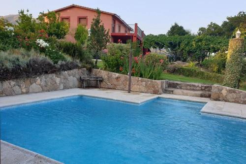 Candeleda Casa | CASA RURAL LAS TRAVIESAS 2