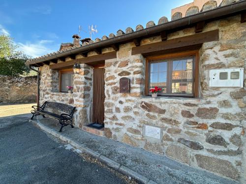 Santa Maria de los Caballeros Casa | Casa Rural Los Cuartos de Gredos