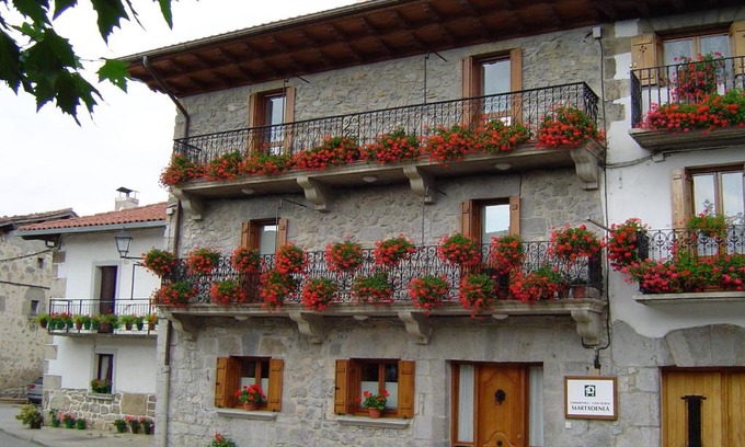 Arruazu Casa | Casa Rural Martxoenea Landetxea