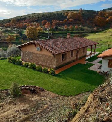 Candeleda Casa | Casa rural Quinta de los Almiares