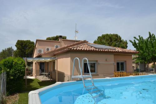 Canaletes Apartamento | Casa Santa Creu - Private family villa in nature