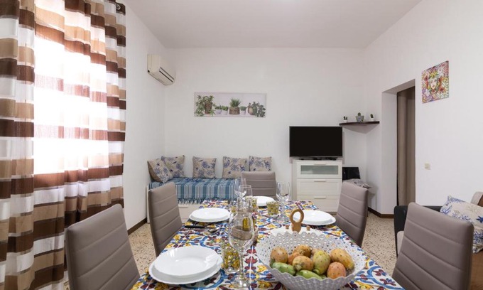 Castelluzzo Casa | Casa Sciacchi