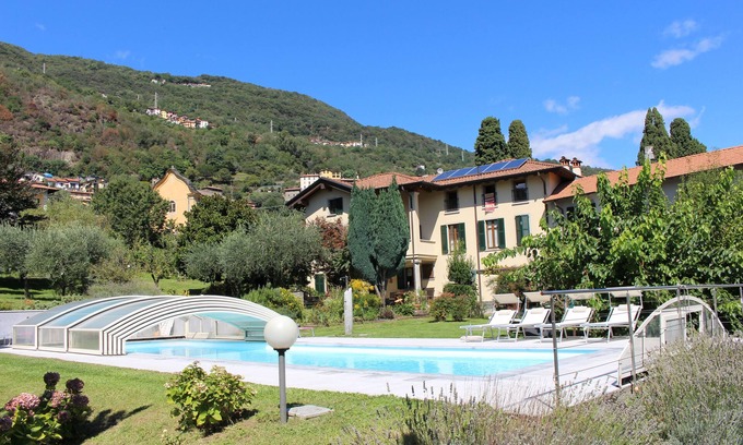 Santa Maria - Rezzonico Apartamento | Casa Silvia - Apartamento con piscina 4 + 1 camas