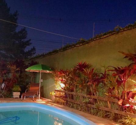 Santa Felicidade Casa | Casa Sobrado com piscina Santa Felicidade 6 pessoa
