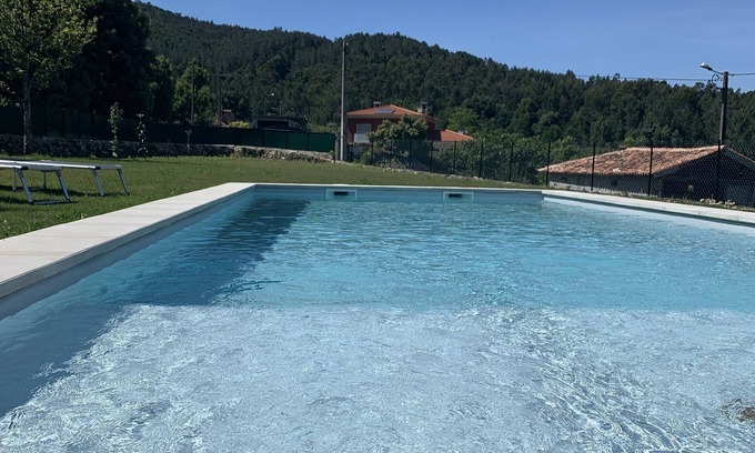 Cossourado Chalet De Esquí | Casa Sossegada, com Vistas Deslumbrantes e Piscina Privada