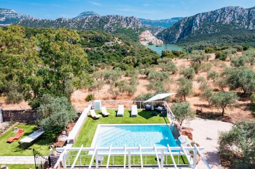Dorgali Casa | Casa sul Lago cedrino private pool