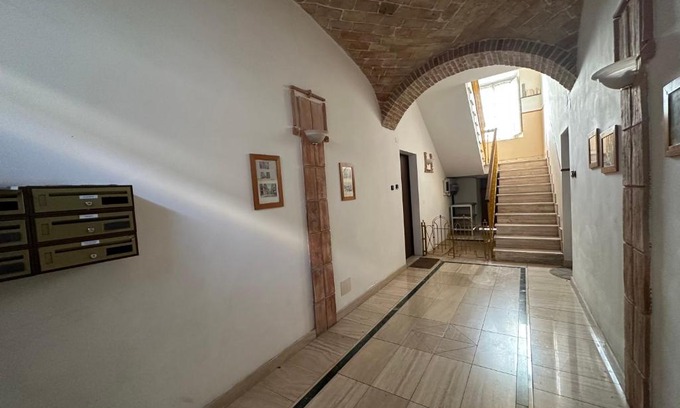Terni Apartamento | Casa Susanna - delizioso piano terra, centralissimo, superservito, tranquillo, appena fuori ZTL parcheggio libero