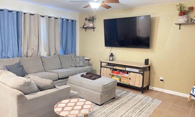 Sierra Vista Casa | Casa Topaz - Cul-de-Sac Home Close to Amenities