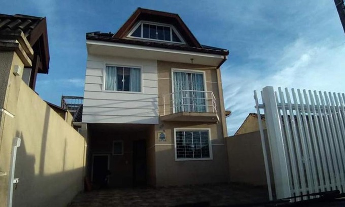 Tingui Casa | Casa Triplex Curitiba, Tingui, Bacacheri, Cindacta, Batalhão, Hospital Vita, Policia Federal, PF