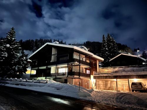 Tujetsch Apartamento | Casa Ucliva - Charming Alpine Apartment Getaway in the Heart of the Swiss Alps
