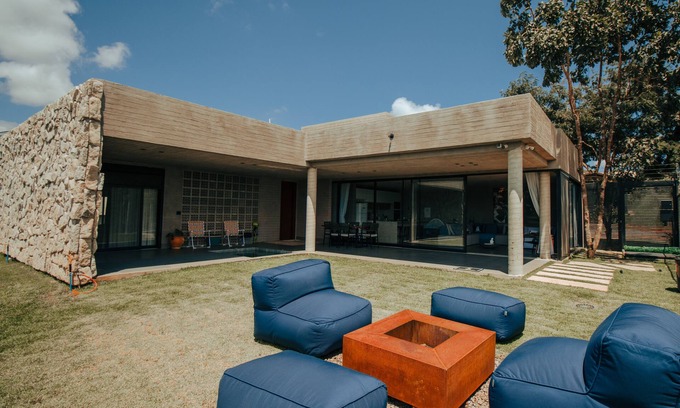 Alto Paraiso de Goias Casa | Casa Upanjí + Pool + Breakfast Option