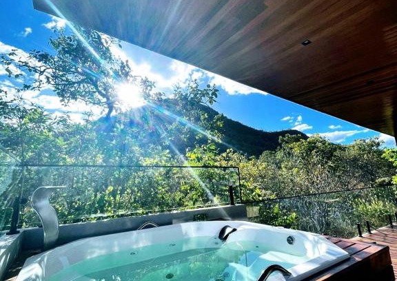 Cavalcante Casa | Casa Vértize, uma casa de alto padrão com Spa Hidro e vista espetacular