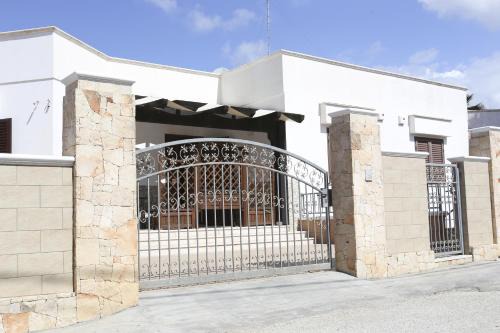 Posto Rosso Apartamento | Casa vacanza Francesca con vista mare