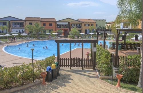 Lido Apartamento | Casa Vacanze Ginevra & Carlotta Villaggio RIVAZZURRA POLICORO