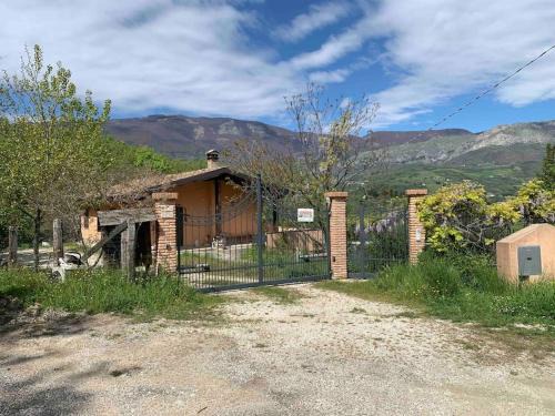 Civitaquana Casa | Casa vacanze Oro viola
